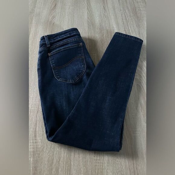 NWOT … LEE “Size: 12” Slim Fit Mid Rise Jeans - Picture 4 of 8